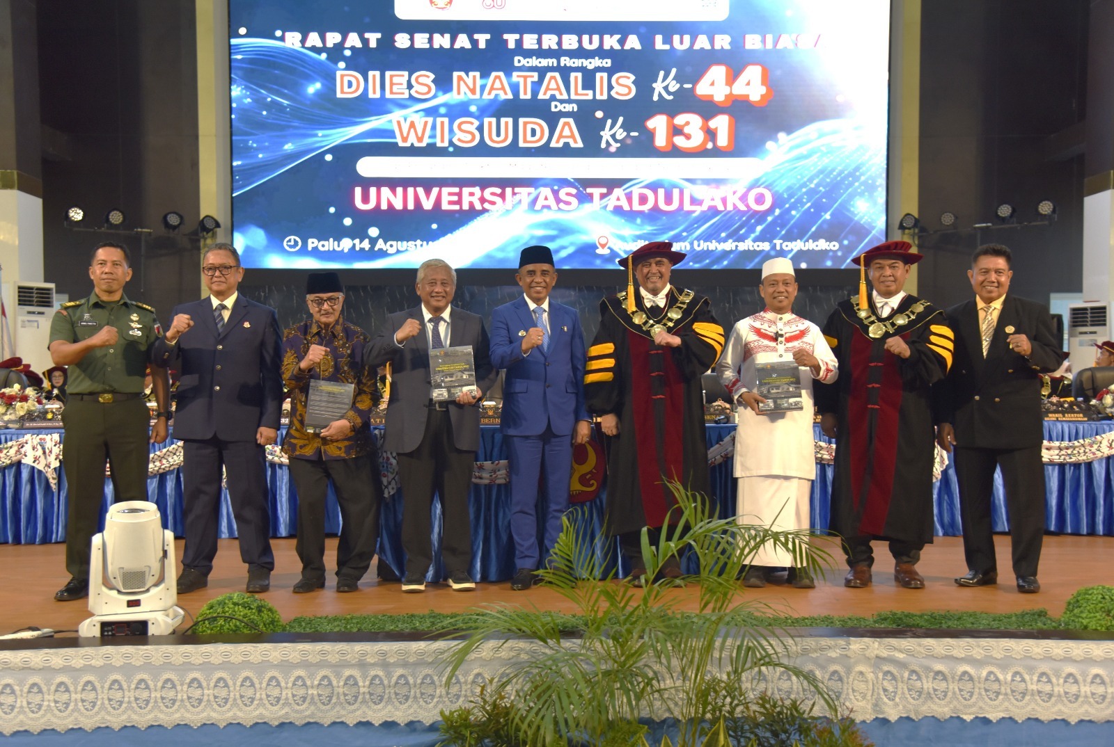 Thumbnail Rangkaian Dies Natalis ke 44, Untad Gelar Wisuda ke 131 serta Peluncuran Buku Sejarah